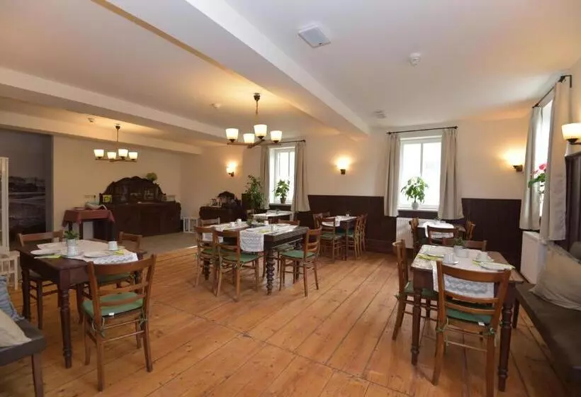 Aamiaismajoitus (B&B) Parkhotel Ebersdorf