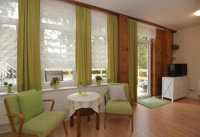 住宿加早餐  Parkhotel Ebersdorf