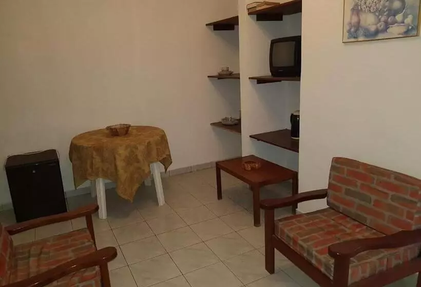 تختخواب و صبحانه Pensão Alcinda Bettencourt 100 Meters To The Beachfront