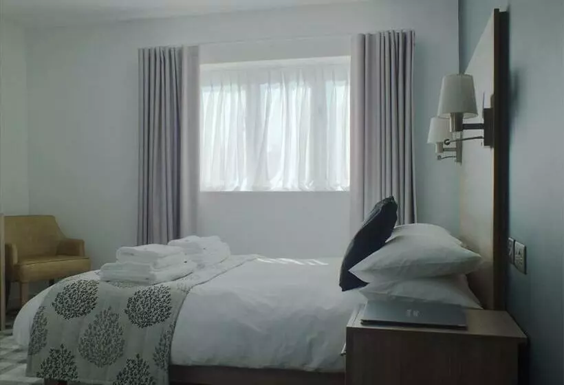 Hotelli The Piebald Inn