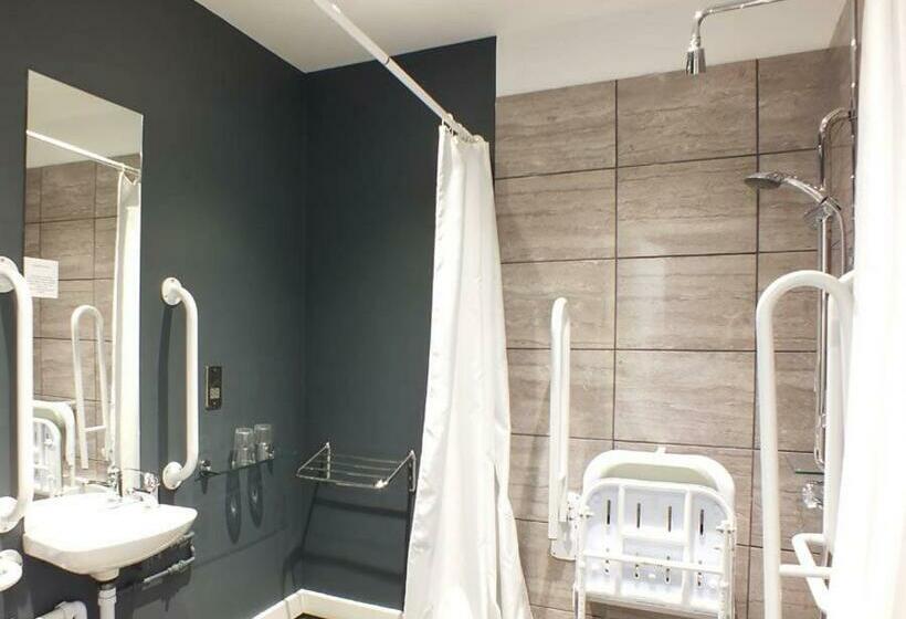 فندق The Piebald Inn