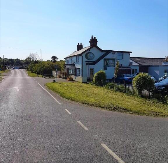 فندق The Piebald Inn