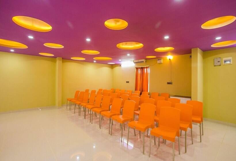 هتل Treebo Trip Pratham Presidency