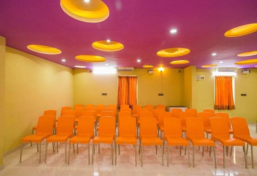 هتل Treebo Trip Pratham Presidency