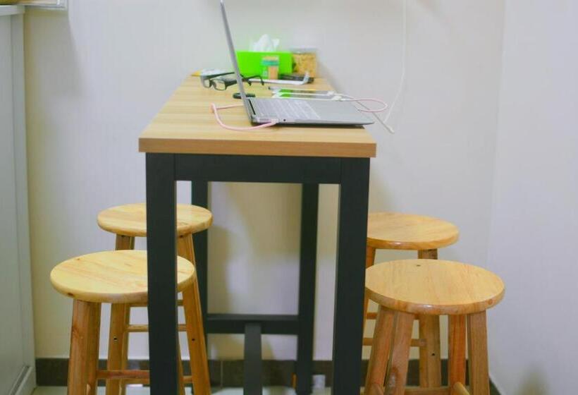 فندق صغير Yoyo Youth Apartment