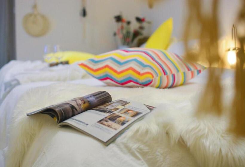 فندق صغير Yoyo Youth Apartment