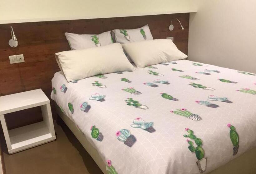 تختخواب و صبحانه Alla Riva