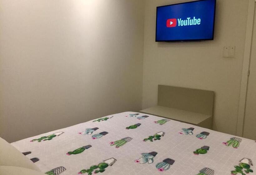 تختخواب و صبحانه Alla Riva