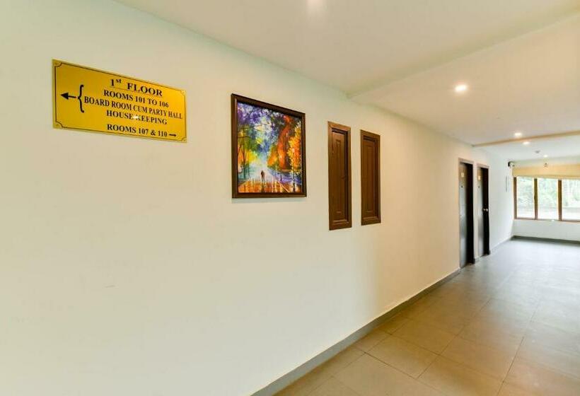 فندق Capital O Vembanad Tourist Home