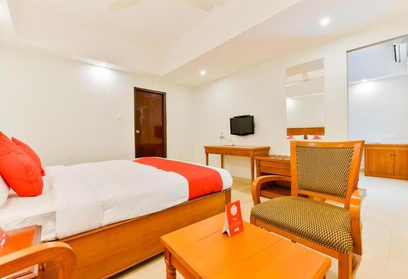 فندق Capital O Vembanad Tourist Home