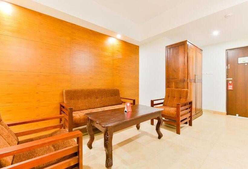 فندق Capital O Vembanad Tourist Home