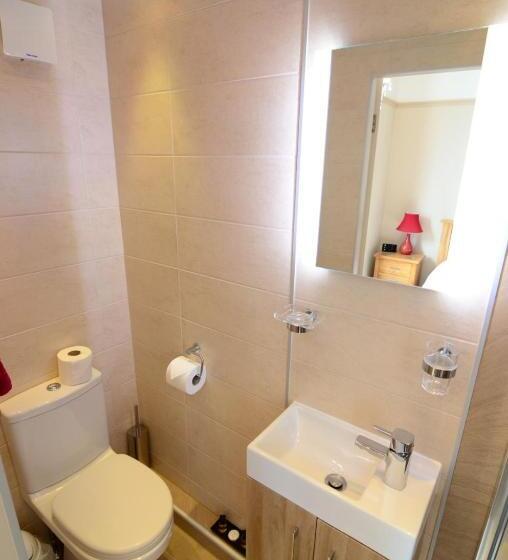 ペンション Whitehaven Guest House