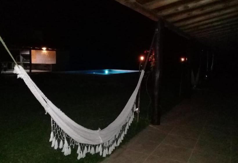 הוסטל Arandu Ecolodge