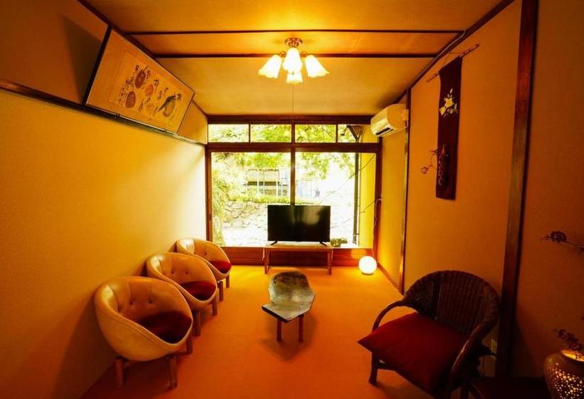 فندق صغير Onsen Yado Mizuguchi