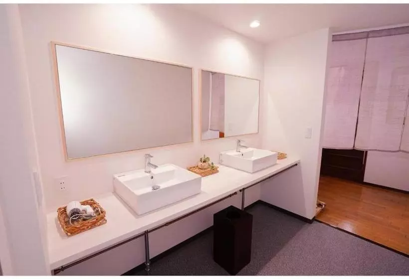 Retkeilymaja Onsen Yado Mizuguchi