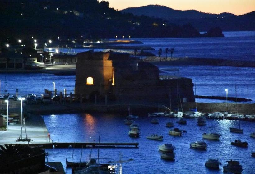 تختخواب و صبحانه Le Saint Louis Plage