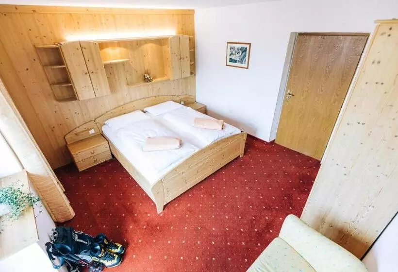 ホテル Schönwies