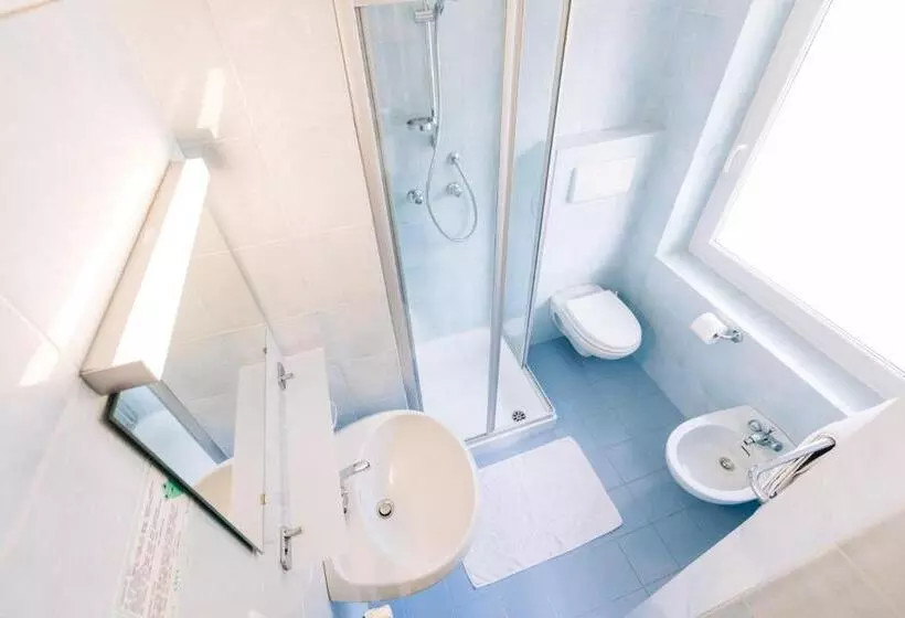 ホテル Schönwies