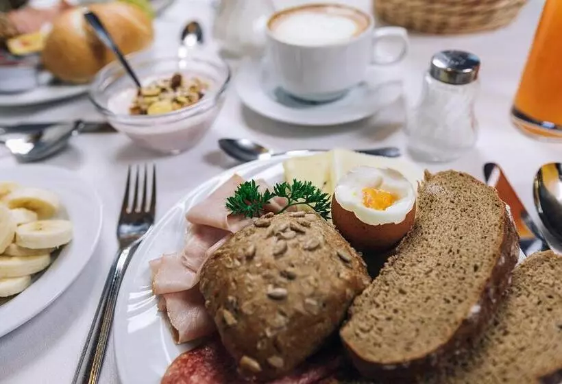 ホテル Schönwies