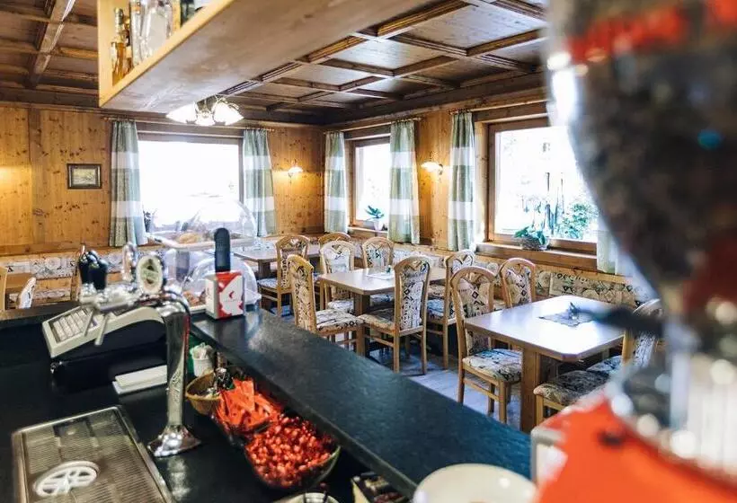 ホテル Schönwies