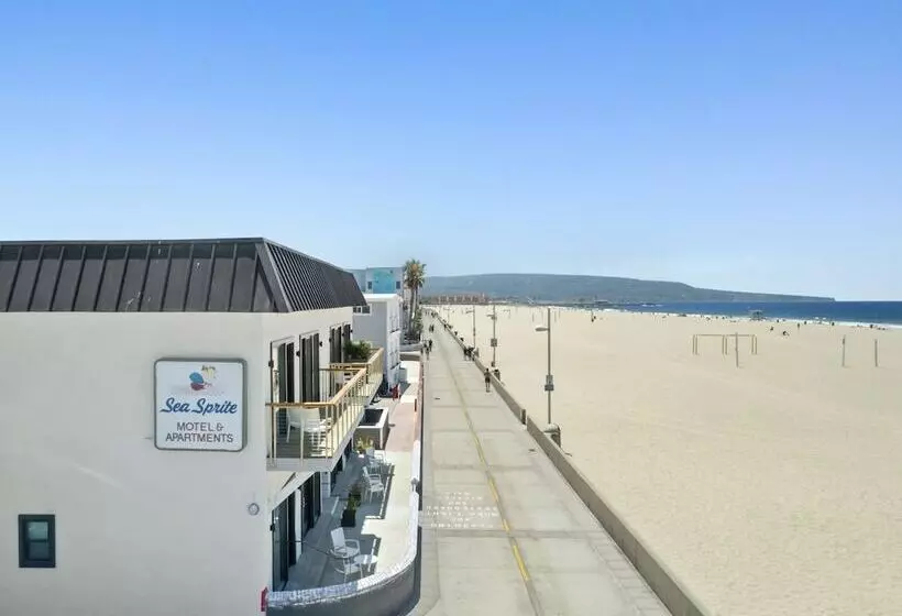 مُتل Sea Sprite Ocean Front