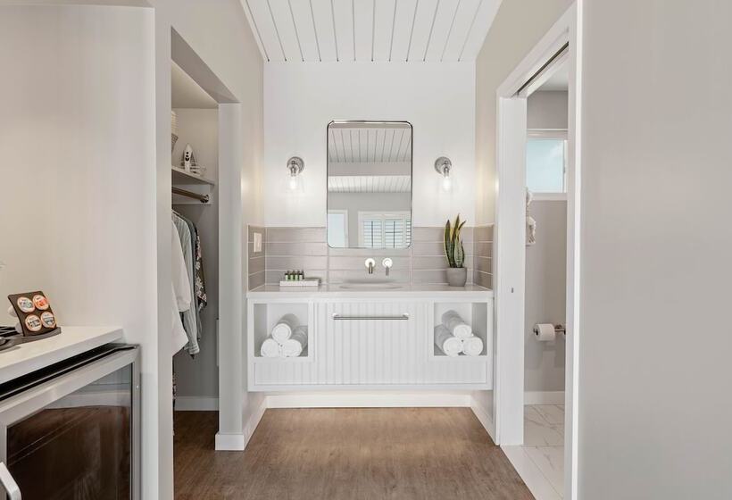 モーテル Sea Sprite Ocean Front