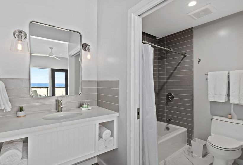 モーテル Sea Sprite Ocean Front