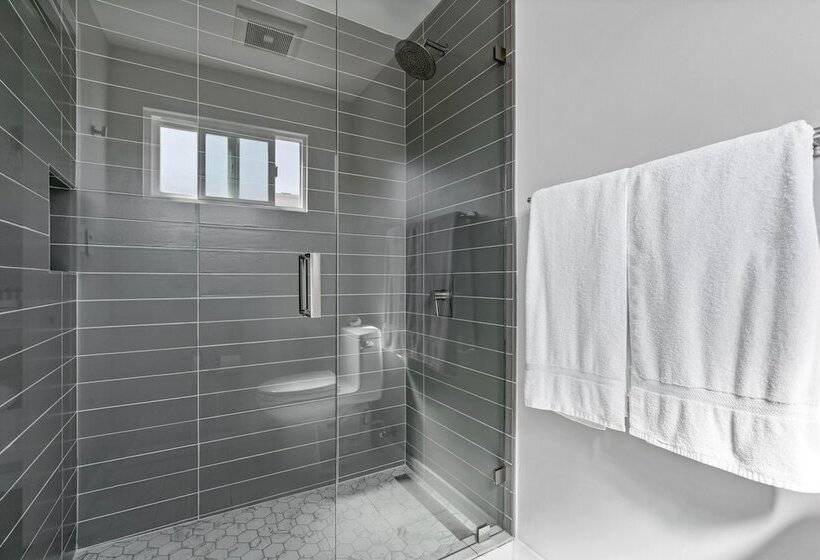 モーテル Sea Sprite Ocean Front