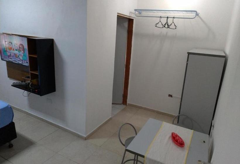 호스텔 Pousada Dos Reis