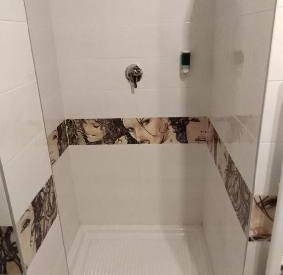 בית מלון כפרי E Gal