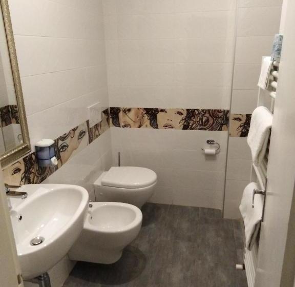 בית מלון כפרי E Gal