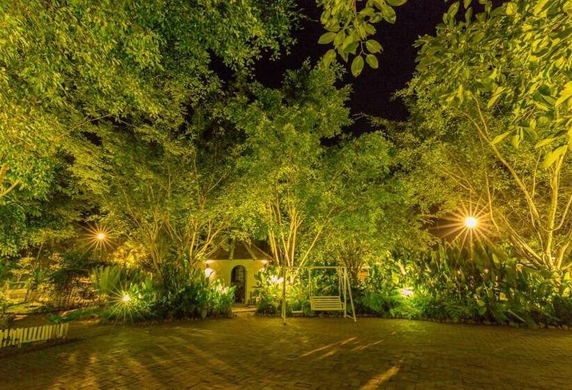 בית מלון כפרי Pou Villa