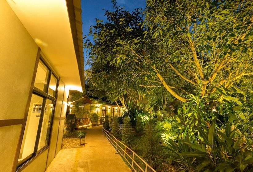 בית מלון כפרי Pou Villa