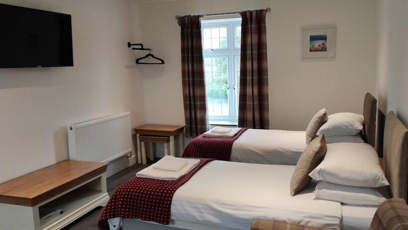 הוסטל Blackbird House, Apartments And Studios