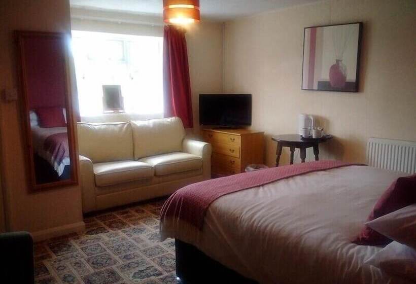 הוסטל Blackbird House, Apartments And Studios