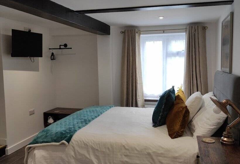 הוסטל Blackbird House, Apartments And Studios