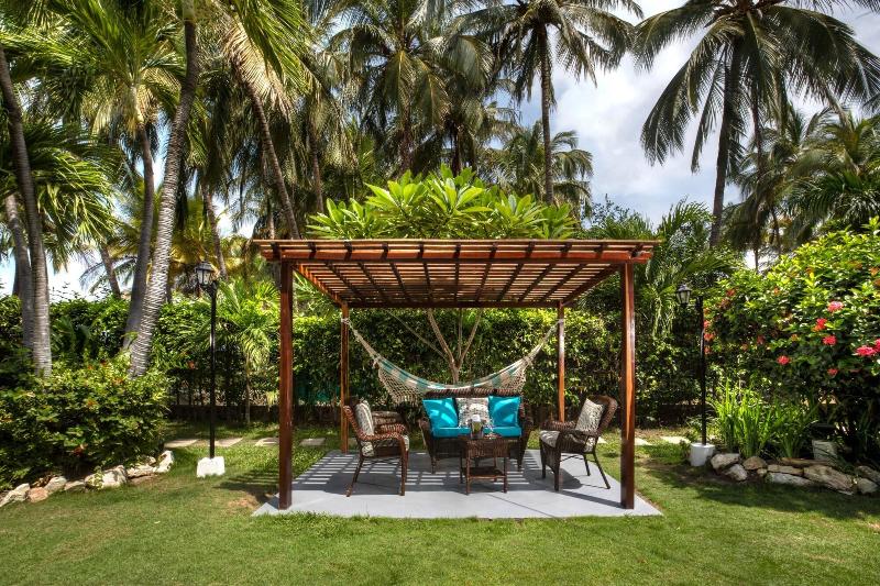 Casa Verano Beach Hotel   Adults Only