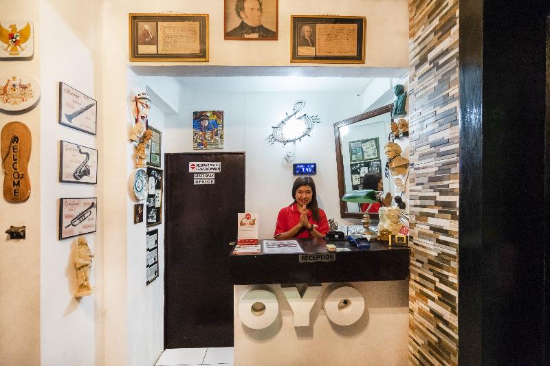 ホテル Oyo 505 Saraswati Serenity