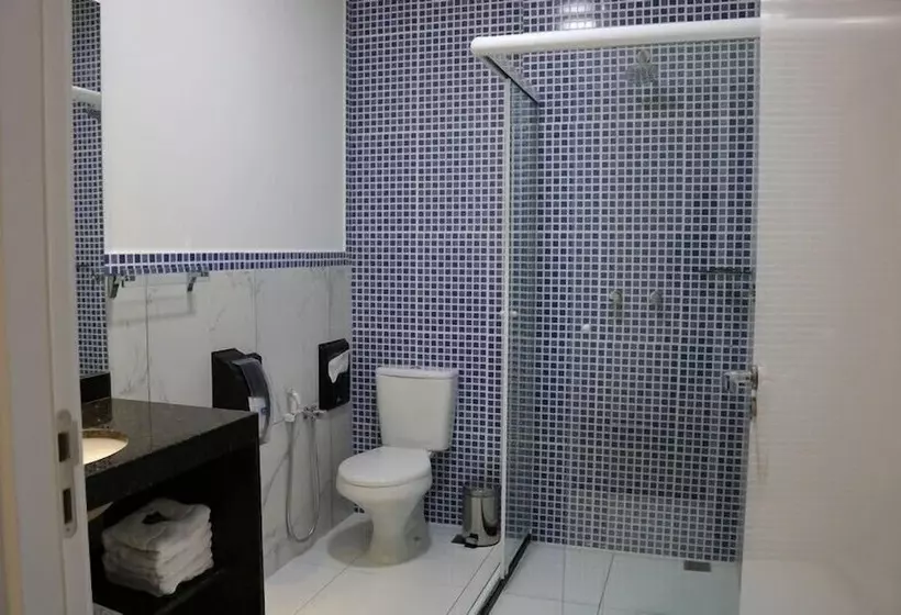 Hotelli Riellis Center