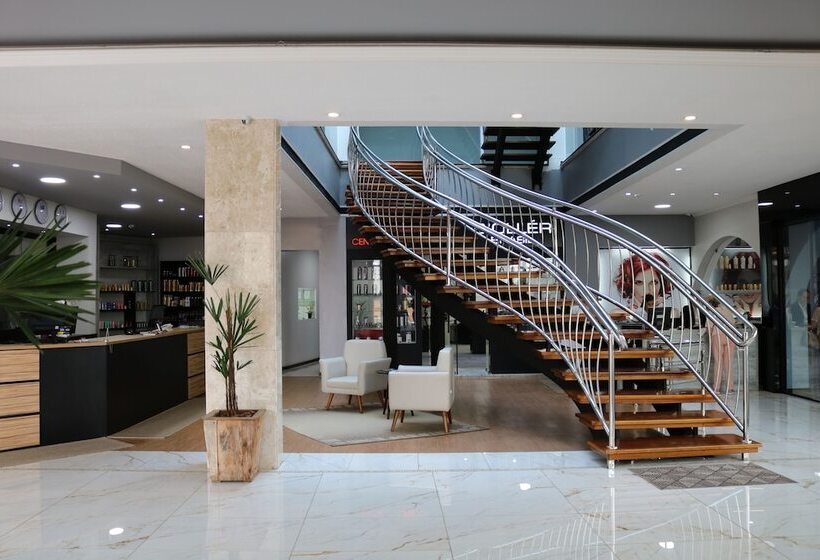 Hotel Riellis Center