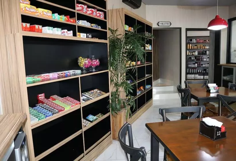 Hotelli Riellis Center