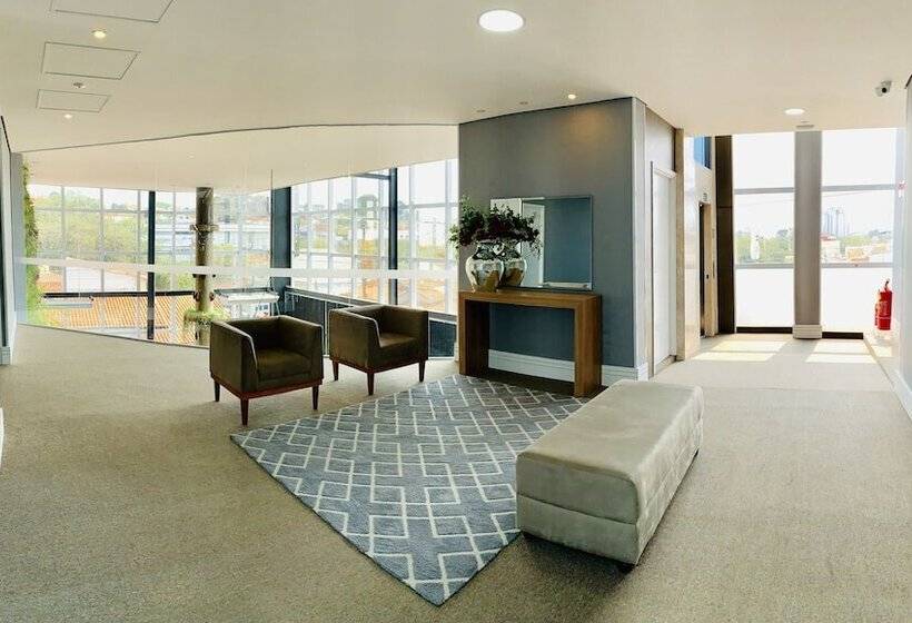 Hotel Riellis Center