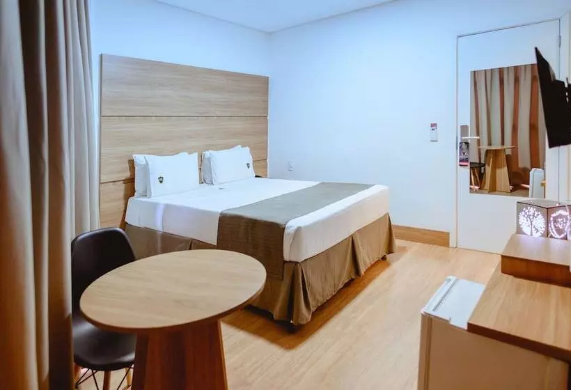 Hotelli Riellis Center