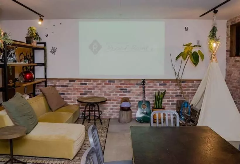 ペンション Guest House Proof Point