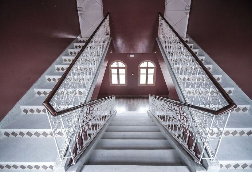 리아드 Ksar Ben Youssef