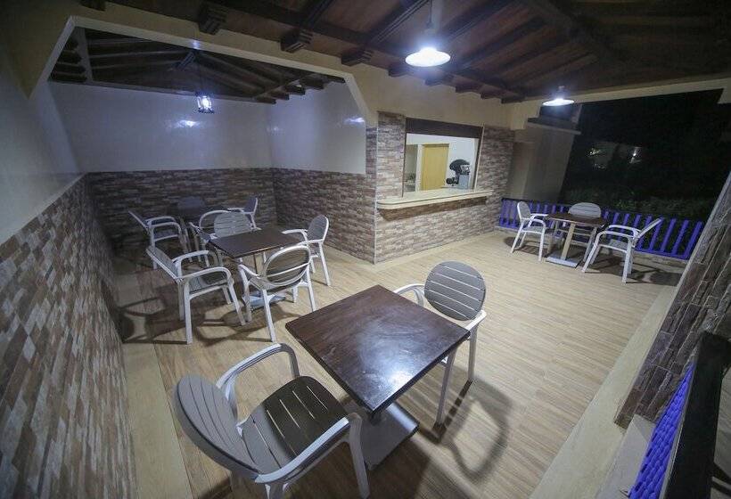 리아드 Ksar Ben Youssef