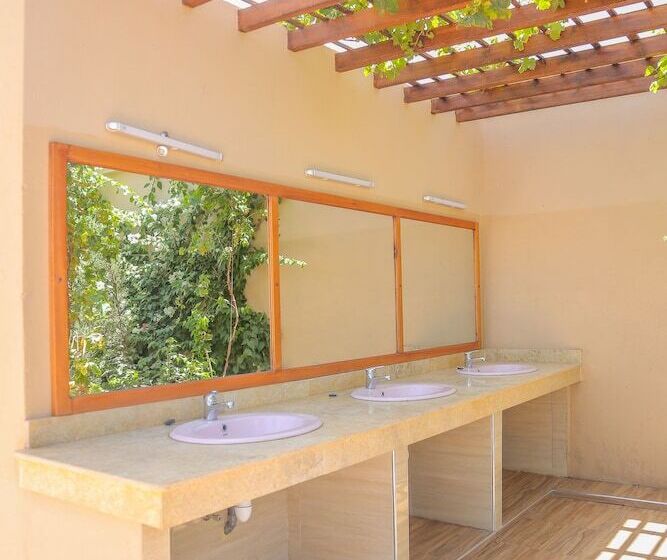 리아드 Ksar Ben Youssef