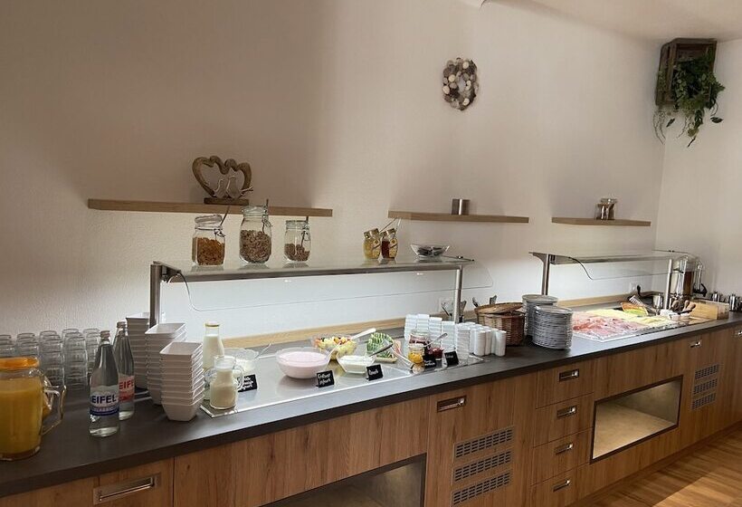 הוסטל Weinhaus Lenz