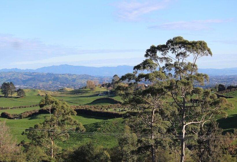 Arohanui Rural Retreat B&b