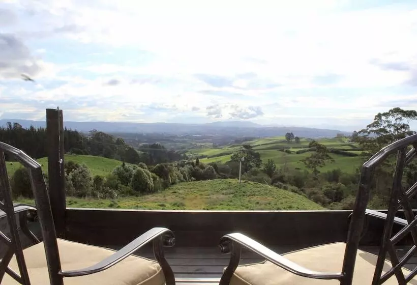 Arohanui Rural Retreat B&b